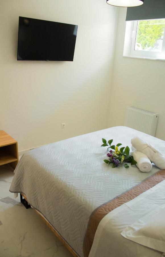 Elias Studio - Near To The Port Of Rafina And The Airport Of Athens Agios Spyridon  Extérieur photo